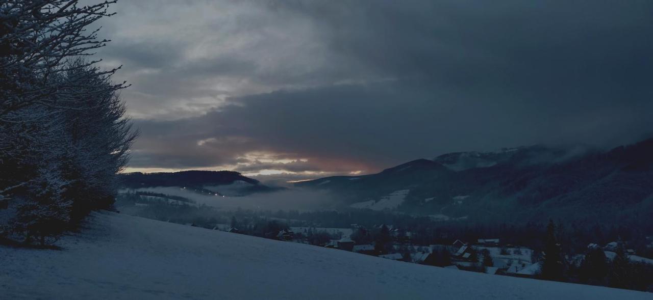 Penzion Rzehaczek Dolní Lomná Buitenkant foto